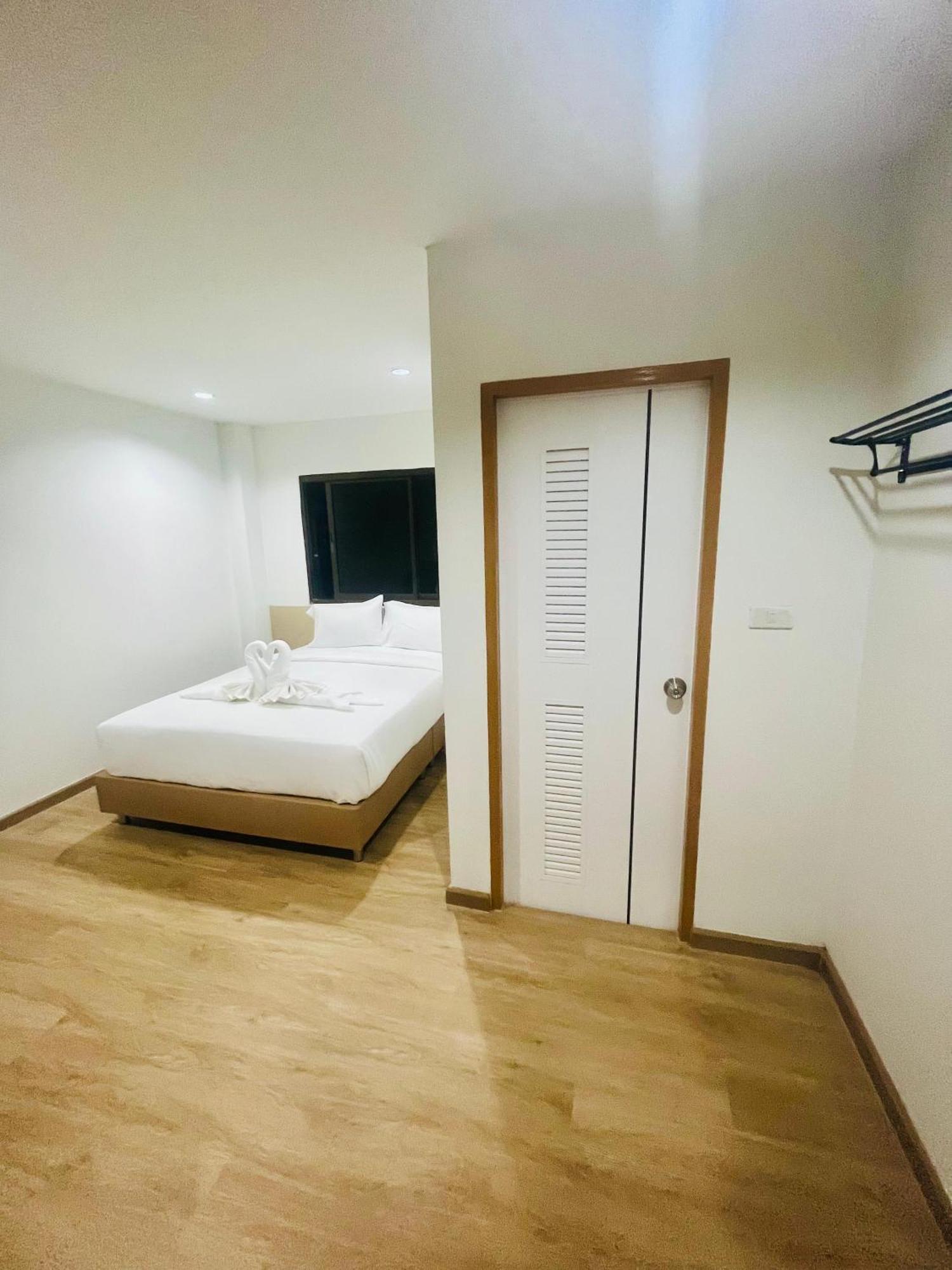 28 Boutique Hotel Patong Exteriör bild